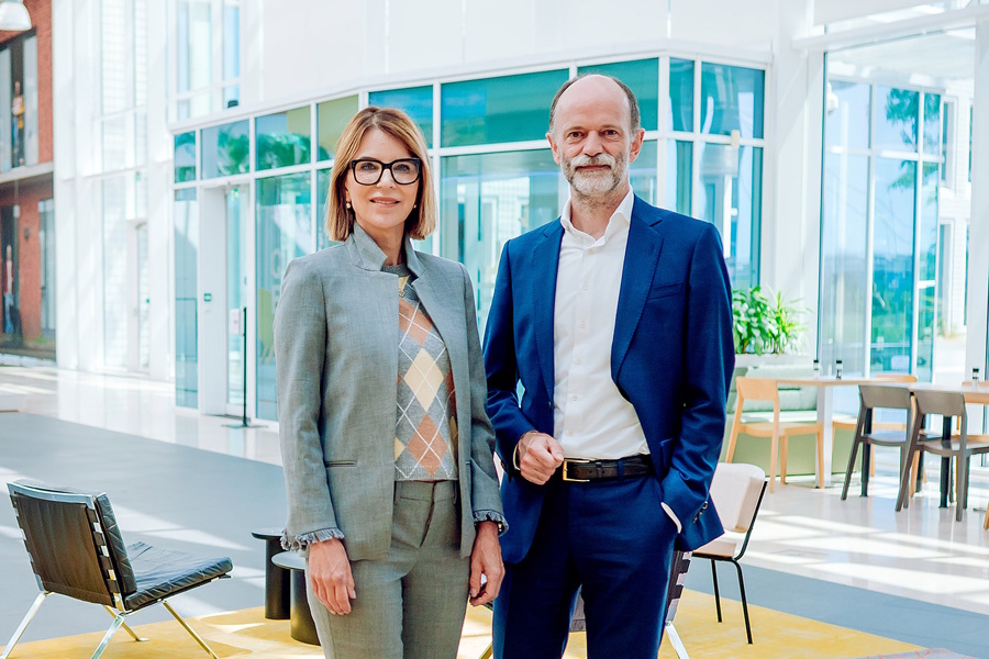 Van advies naar regie